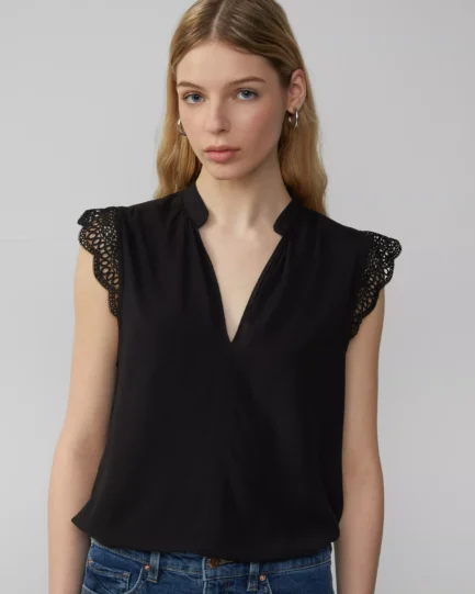 s.Oliver Viscose blouse top in a loose fit 2162739