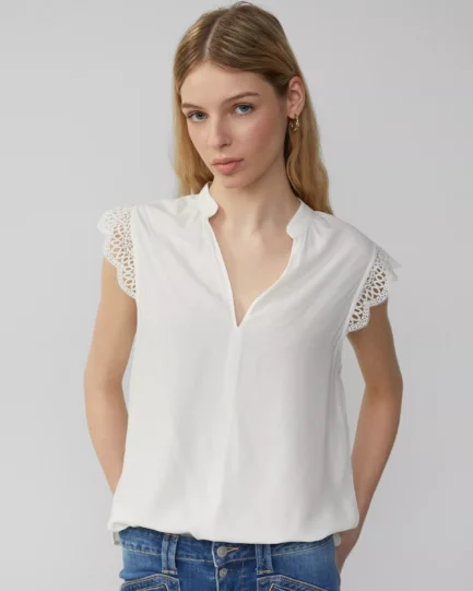 s.Oliver Viscose blouse top in a loose fit 2162739