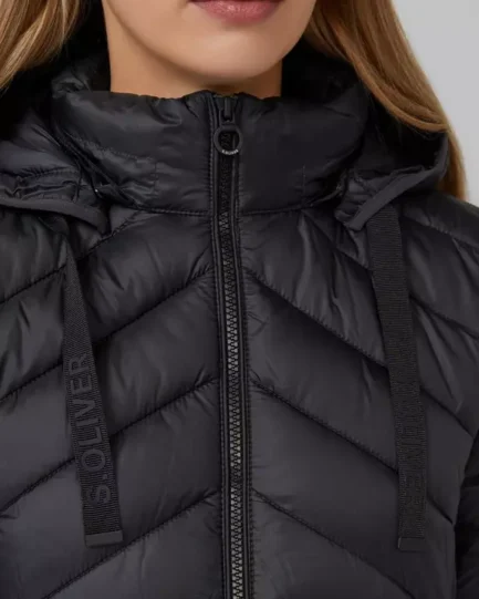 s.Oliver Quilted jacket with a detachable hood 2166944